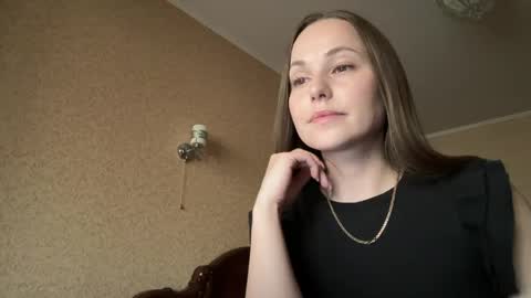 hot_chance_ online show from April 2, 1:51 pm