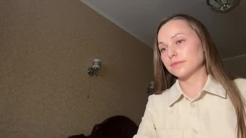 hot_chance_ online show from April 8, 1:14 pm