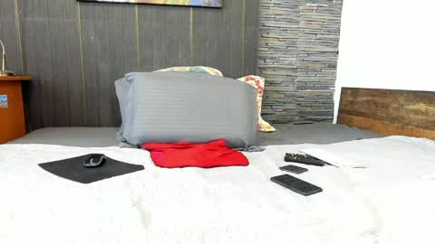 hot_chocolate4u online show from May 11, 10:44 am