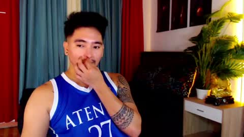 hot_daddy_core online show from July 17, 9:55 am