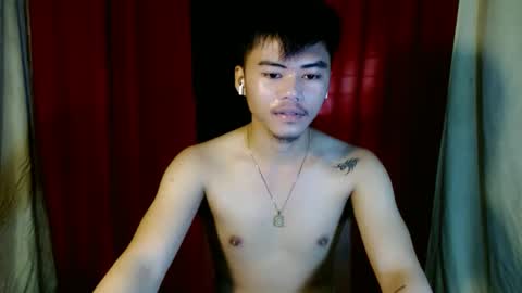 Snapshot of hot_emmanuel chatting on March 7, 12:04 am hot_emmanuel online show from March 7, 12:04 am