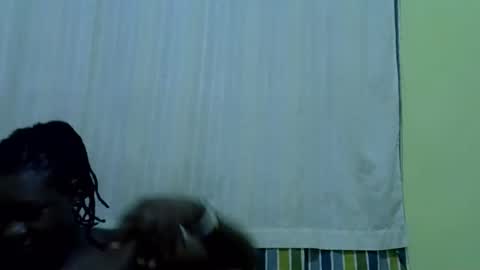 hot_girlly online show from April 9, 5:22 am