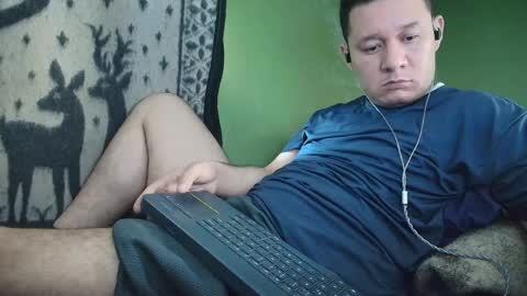hot_guy36 online show from May 25, 4:46 pm
