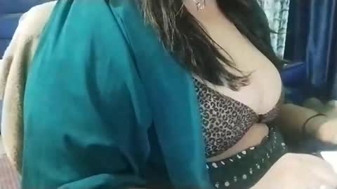 Snapshot of hot_kanika1994 chatting on October 4, 6:17 pm Kanika online show from October 4, 6:17 pm