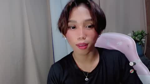 Khianna online show from May 8, 6:35 pm