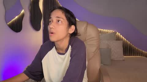 Alana online show from March 17, 9:42 pm