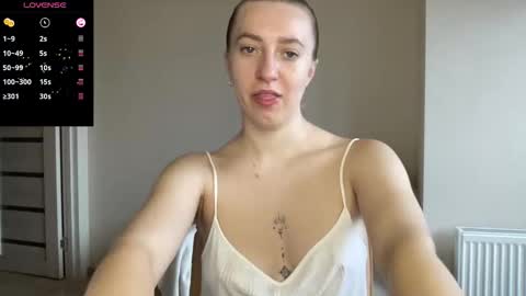 Snapshot of hot_lliinns chatting on October 18, 1:37 pm Lina online show from October 18, 1:37 pm