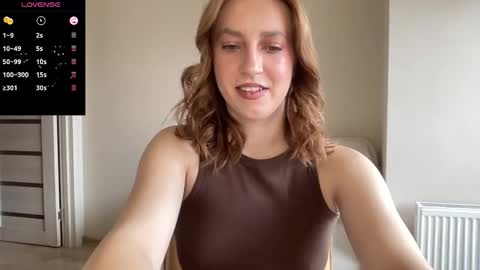Snapshot of hot_lliinns chatting on October 11, 11:37 am Lina online show from October 11, 11:37 am