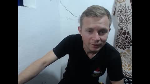 Snapshot of hot_mann11 chatting on September 18, 2:37 am angel online show from September 18, 2:37 am