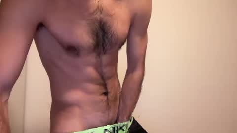 hot_men_athlete online show from January 8, 9:59 am