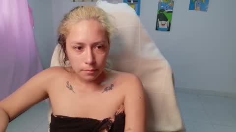 Mia online show from February 25, 6:44 pm