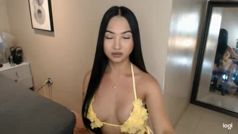 hot_nikki69 online show from July 14, 6:46 pm