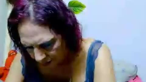 hot queen online show from July 22, 5:15 pm