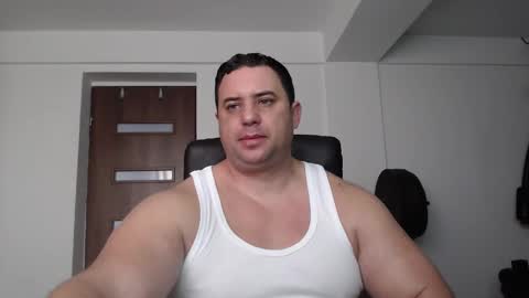Snapshot of hot_stefano1 chatting on October 25, 5:41 am Stefano.. online show from October 25, 5:41 am