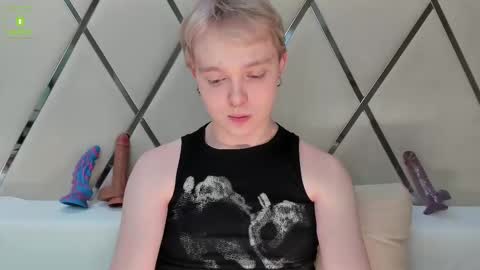 hot_twinkboy online show from February 9, 3:56 pm