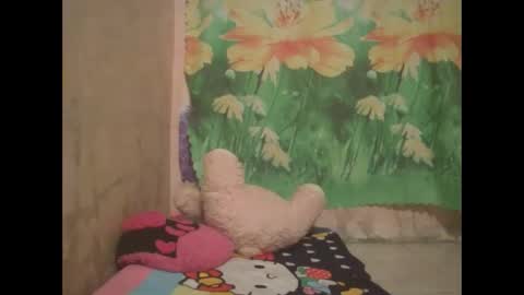 Snapshot of hot_warrios247 chatting on September 24, 9:16 am hot_warrios247 online show from September 24, 9:16 am