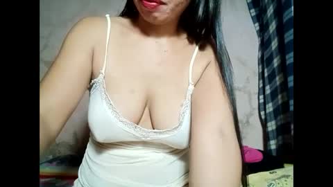 Snapshot of hot_warrios247 chatting on February 23, 12:30 am hot_warrios247 online show from February 23, 12:30 am