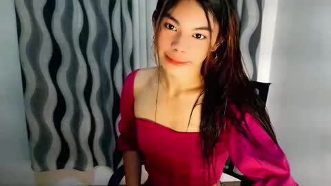 Yanna online show from April 7, 11:01 am