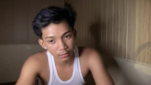 hotasian_jerome online show from May 28, 1:53 pm