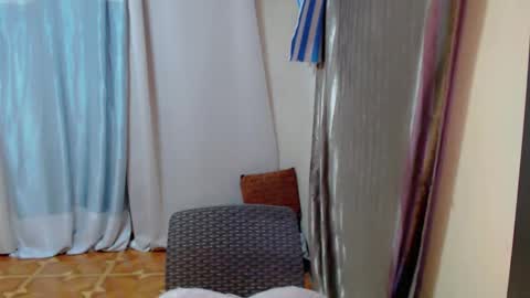 Snapshot of hotasian_mama chatting on September 14, 9:33 am Grace online show from September 14, 9:33 am