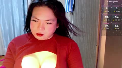 Snapshot of hotasian_mama chatting on September 12, 9:22 am Grace online show from September 12, 9:22 am