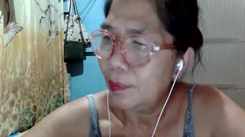 hotbetty_45 online show from April 12, 2:48 am