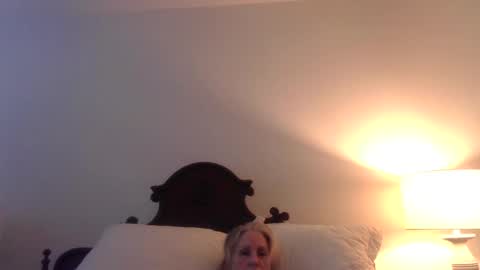 Snapshot of hotblondemilf1962 chatting on February 23, 2:04 pm hotblondemilf1962 online show from February 23, 2:04 pm