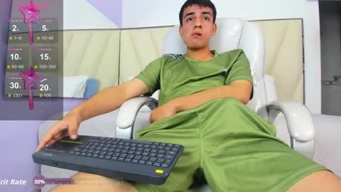 hotboy21_ online show from December 4, 4:45 am