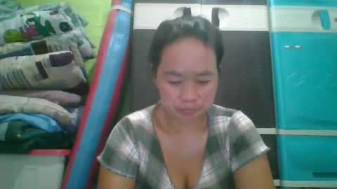 hotchicks4uxx online show from February 20, 4:50 am