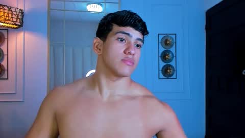 Hussain   aaron and Ekko online show from October 29, 7:47 pm