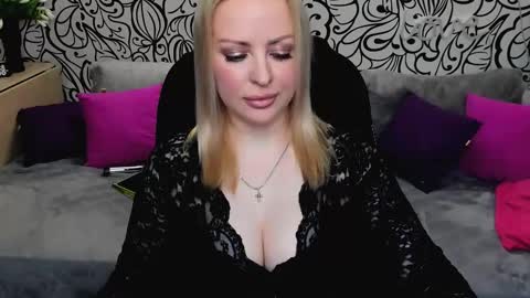 Alice online show from December 3, 4:24 am