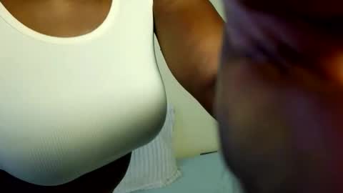 hotgial02 online show from February 1, 12:02 pm