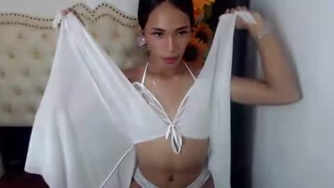 hotgirl_krisxx online show from September 27, 11:41 am