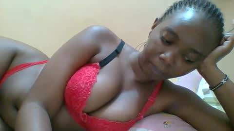 Queen online show from November 25, 5:23 pm