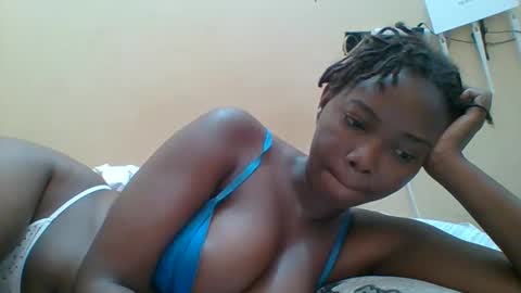 Queen online show from February 16, 8:01 am