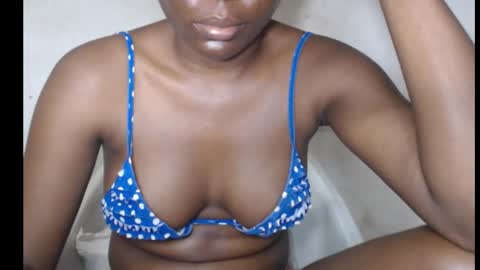 hotjessie0 online show from September 18, 11:36 am