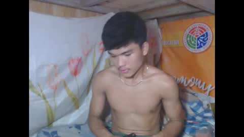 Snapshot of hotking_cummer chatting on October 27, 5:29 am hotking_cummer online show from October 27, 5:29 am