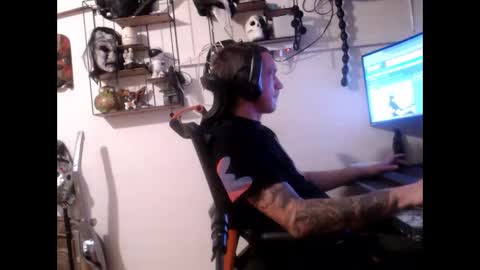 hotkinkytat online show from March 8, 7:31 pm