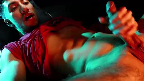 Hotlatinking online show from February 12, 10:59 pm