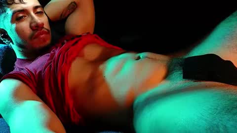 Hotlatinking online show from October 20, 9:20 pm