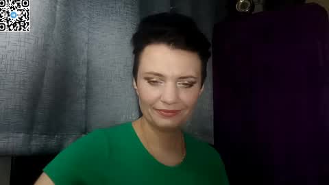 hotmamaqueen234 online show from May 6, 8:26 pm