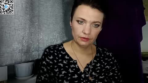 hotmamaqueen234 online show from May 14, 9:02 pm
