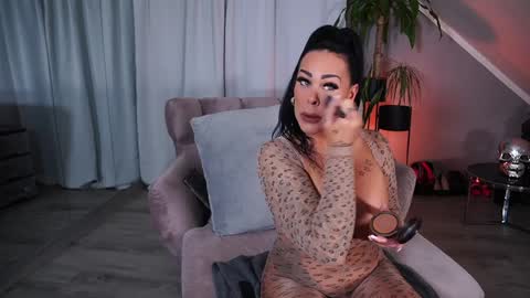Snapshot of hotmilfbitch chatting on March 6, 5:46 am hotmilfbitch online show from March 6, 5:46 am