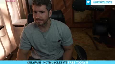 hotmuscles6t9 online show from May 8, 2:23 pm