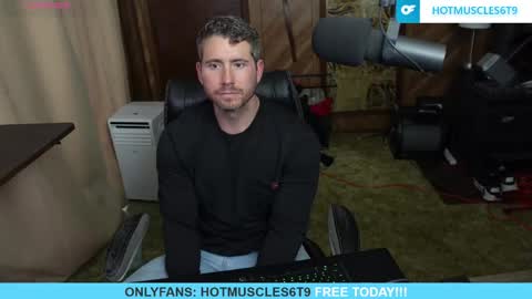 hotmuscles6t9 online show from May 7, 12:50 am