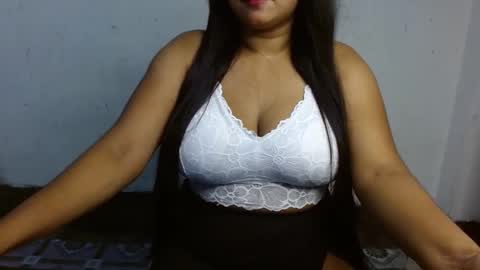 Snapshot of hotmuskan21 chatting on October 4, 6:39 pm Muskan online show from October 4, 6:39 pm