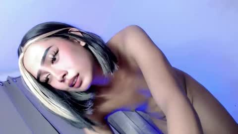 Snapshot of hotnaughty_beatrice chatting on September 25, 9:33 pm HOT BEATRICE online show from September 25, 9:33 pm