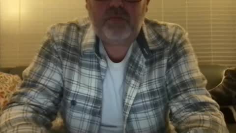 Snapshot of hotndirty72 chatting on October 25, 5:30 am hotndirty72 online show from October 25, 5:30 am