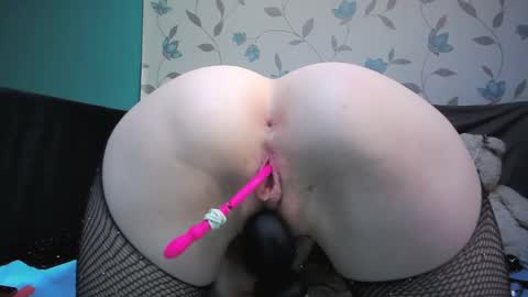 Nicolle online show from October 19, 10:31 am