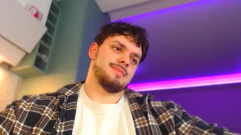 Snapshot of hotpolishsausage chatting on September 30, 3:06 am Jason online show from September 30, 3:06 am